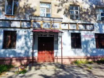 Помещение, назначение нежилое, общей площадью 425 кв.м., этаж 01, подвал, номера на поэтажном плане 8-17, 15-33, адрес объекта: Владимирская обл., г. Вязники, ул. Владимирская, д.10, кадастровый номер: 33:21:010214:304.
